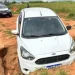 Veículo foi encontrado por outros motorista em vala | Foto: divulgação/PM