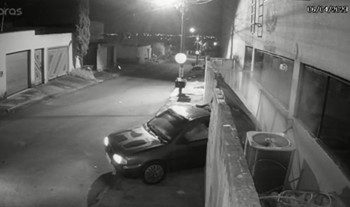 homem perde o controle do carro e bate em muro de igreja em Aparecida