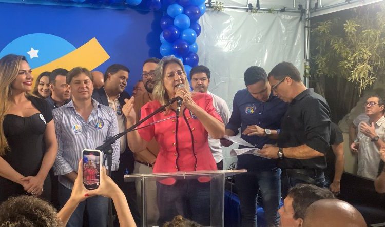Deputada Zeli troca de partido duas vezes