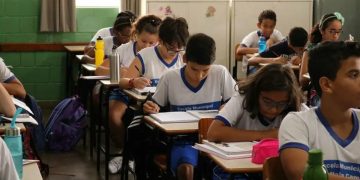 Após série de ameaças de ataques a escolas, os colégios de Goiânia contarão, a partir desta semana, com detectores de metais portáteis | Foto: Prefeitura de Goiânia