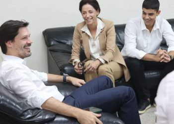 Foto: Daniel Vilela, Ana Paula Craveiro e o seu filho