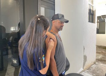 A Secretária de Saúde de Goiânia disponibilizou um ponto de vacinação da Covid-19 e Influenza na Paço Municipal nesta 2ª feira, 8 e na próxima 5ª feira, 11 | Foto: SMS/Rafaela Lima