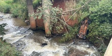 Acidente com carreta a 130 km/h mata motorista e deixa mais um ferido na região sul de Goiás