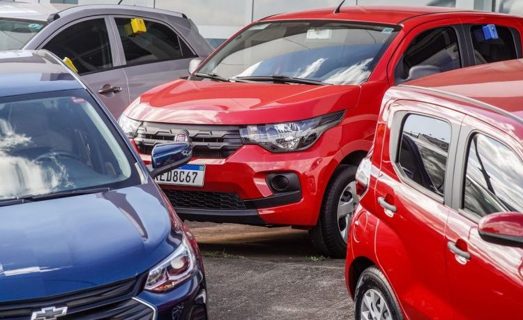 9 montadoras de carros darão descontos de até R$ 10 mil para baratear o valor de 31 veículos