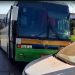 Motorista bêbado e sem habilitação para transporte de passageiros bate ônibus com 47 crianças e adolescentes