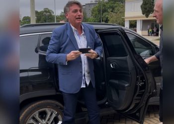 4 curiosidades sobre o veículo que Jair Bolsonaro usa