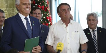 Bolsonaro tem agenda em Goiânia e vai se encontrar com Ronaldo Caiado