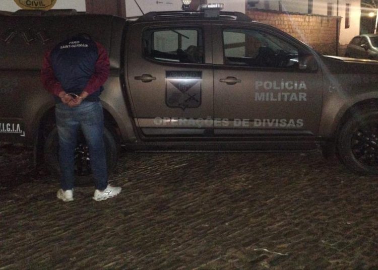 Aparelhos de diversas marcas foram encontradas com o suspeito | Foto: PM