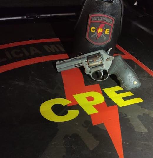 Policiais iniciaram perseguição após abordarem suspeitos | Foto: CPE