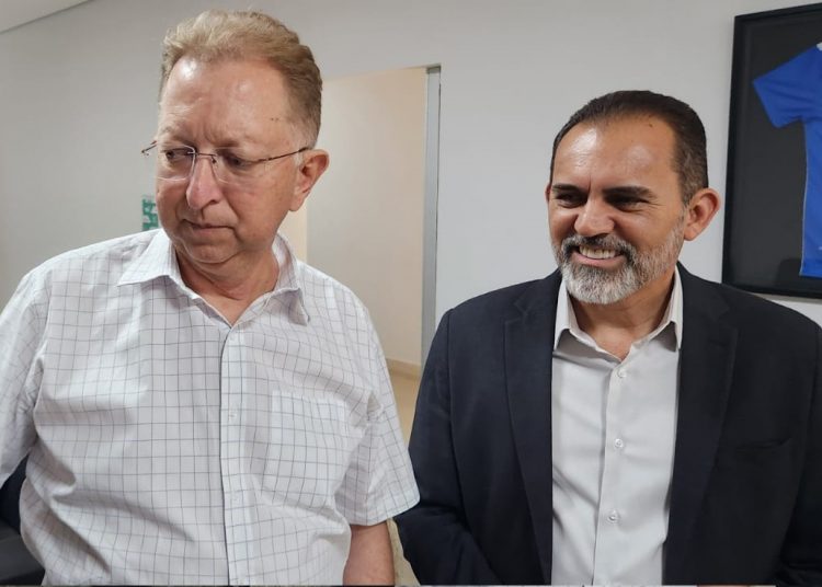 Nomeação de Avelino na SMTA indica aproximação de João Campos com o prefeito Vilmar