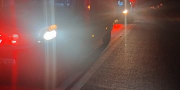 O condutor teria perdido o controle da moto ao passar por um quebra-molas | Foto: Leitor Folha Z