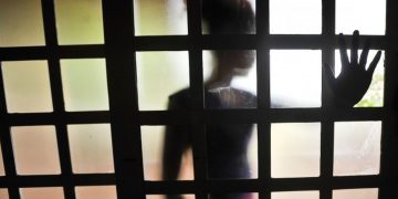 60% das vítimas de estupro são crianças de até 13 anos; quase 3 mil casos foram registrados em Goiás