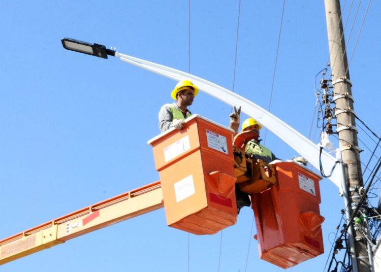 Manutenções são feitas em 14 bairros | Foto: Brunno Moreira