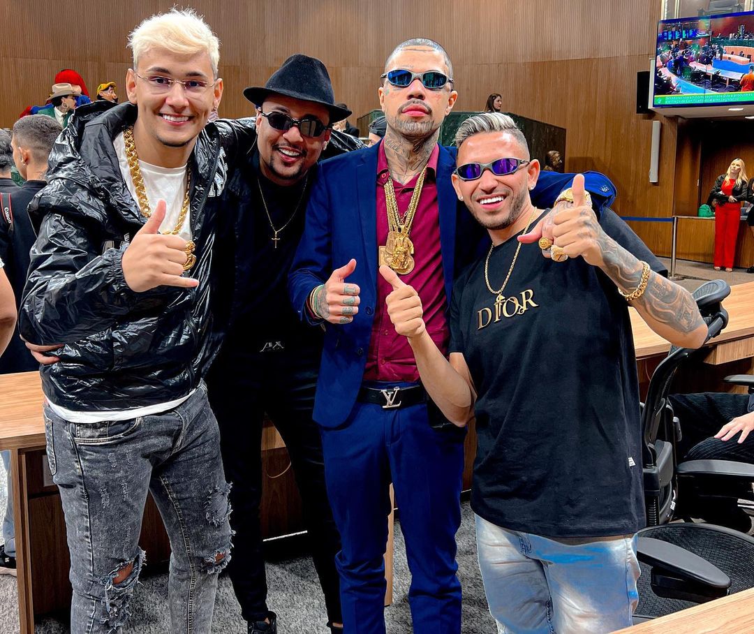 MC Jacaré, MC Madimbu, MC Jivas e Vinicius Cavalcante | Foto: Instagram/MC Jivas