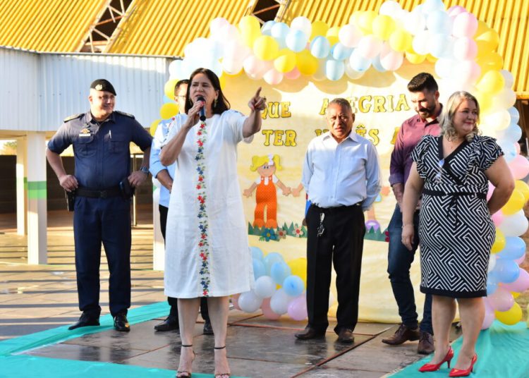 Professora Idelma já responde pela Secretaria da Educação de AP