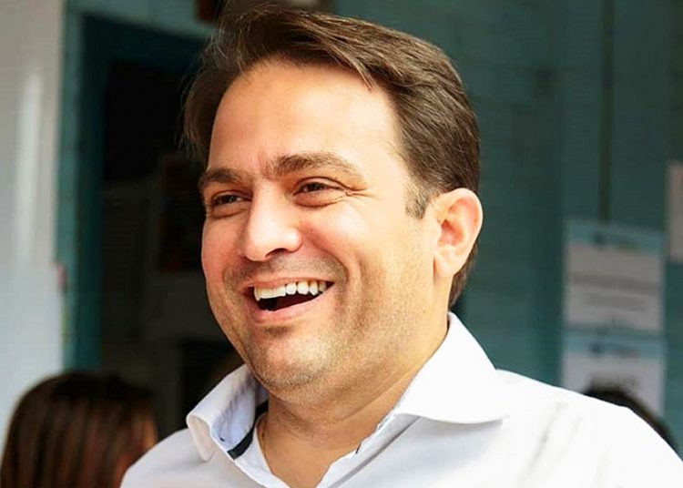 Roberto Naves acertou sua filiação ao Republicanos e vai conduzir a sigla do prefeito Rogério em Goiás