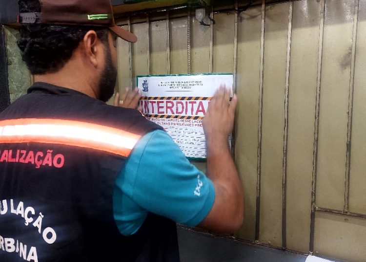 Diversos estabelecimentos foram interditados e abordados | Foto: Divulgação/PMGO