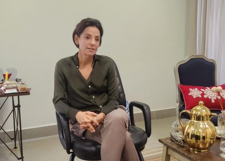 Nos passos de seus pais: Ana Paula Rezende e as 4 opções em sua mesa