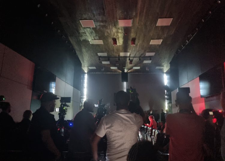 Em nota, a empresa afirmou que a oscilação de energia na Alesp "não tem relação com a rede de distribuição da companhia" | Foto: Divulgação/Twitter