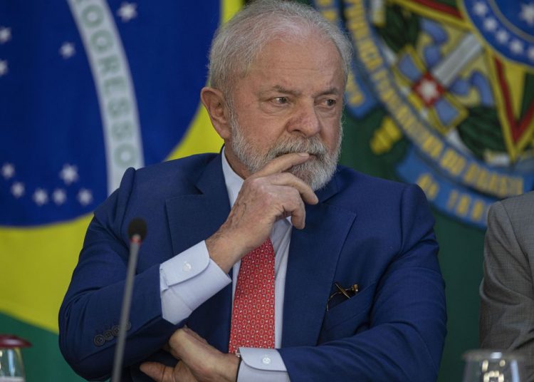 Confira 3 principais cortes que Lula propõe para responder mercado