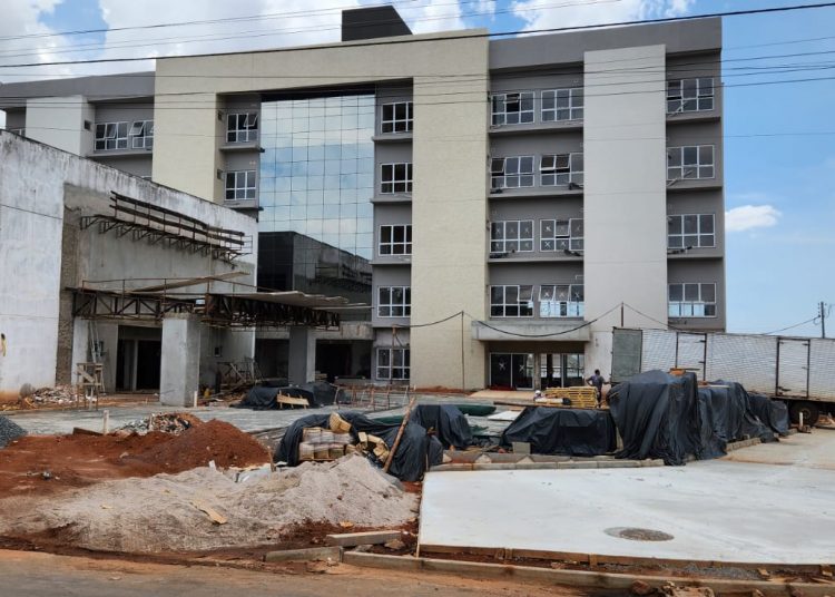 Caiado, Vilela e Peixoto estarão presentes na inauguração | Foto: Evandro Carlos/Folha Z