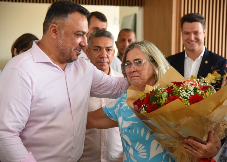 André Fortaleza emociona Dona Sônia e dá novo sinal de alinhamento com o grupo Mendanha