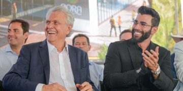 Cantor fez diversos elogios para o governador | Foto: Cristiano Borges, Hegon Corrêa e Lucas Diener