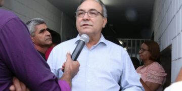 Jânio desiste de concorrer à prefeitura de Goiânia