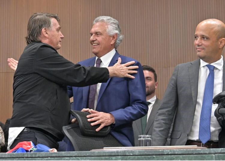 Caiado sondou aliado de Bolsonaro para ser o nome da base em Goiânia