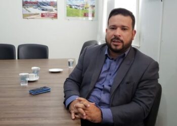 Fábio Camargo diz que Leandro Vilela adota medidas duras para sanar dívidas em Aparecida