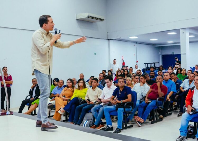 Victor Hugo no auditório da Unifan | Fotos: Fer Marques