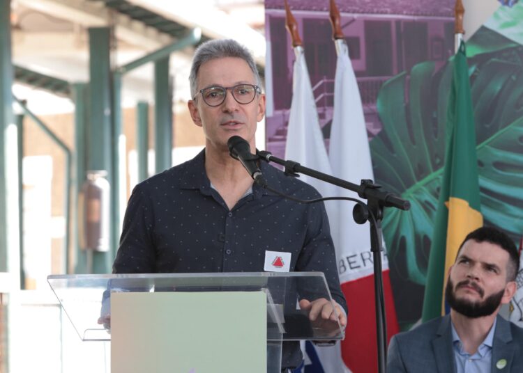 Romeu Zema se oferece como vice em chapa nacional para 2026