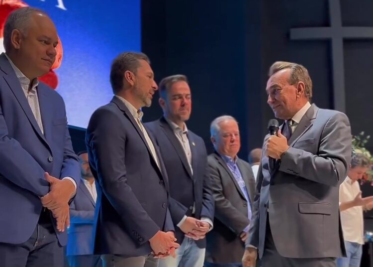 Leandro assegura apoio de líderes religiosos para campanha em Aparecida