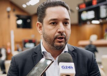Thialu quer Policarpo no Avante | Foto: Redes sociais