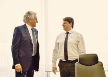 Ronaldo Caiado com o governador e ex-ministro Tarcísio de Freitas | Foto: Divulgação