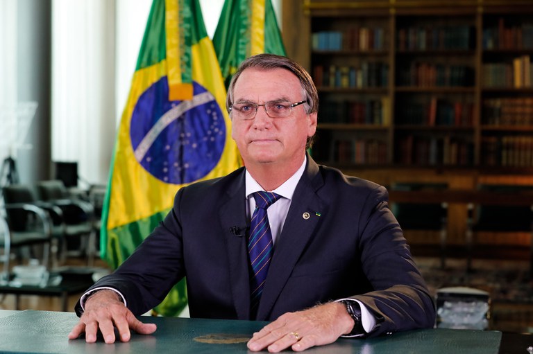 Bolsonaro concede entrevista a rádio goiana nesta 6ª