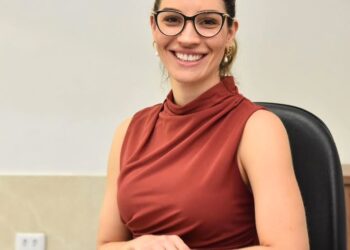 De volta à prefeitura de Aparecida, Mayara Mendanha segue com filiação no PL