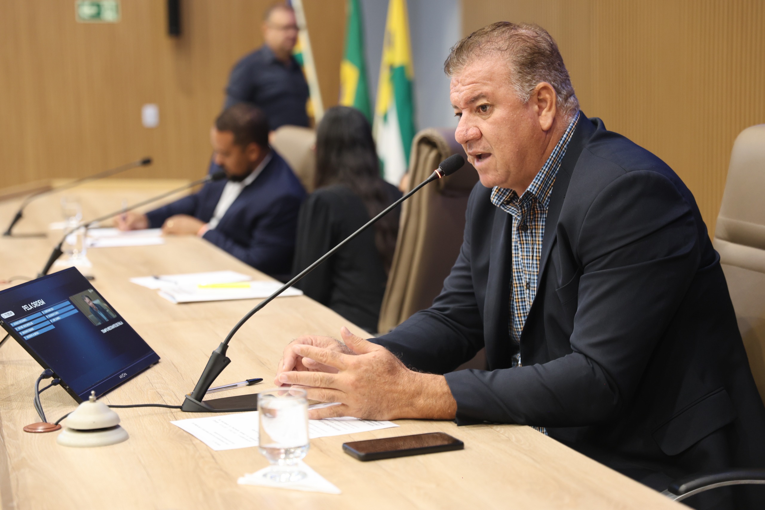 Câmara de Aparecida terá intérprete de Libras, anuncia Gilsão