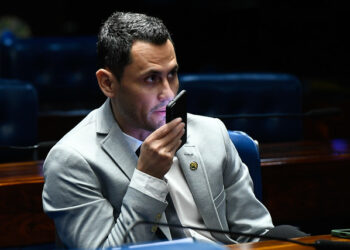 Cleitinho no plenário | Foto: Senado