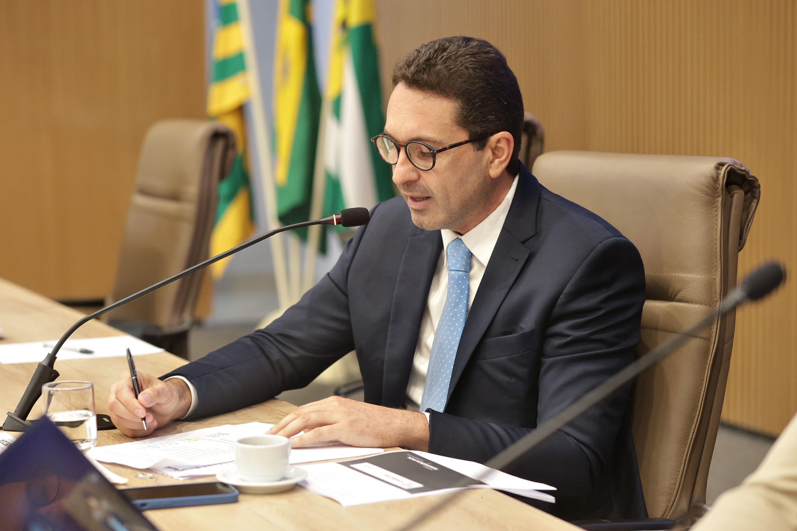 Caneta de Leandro ainda impõe respeito na Câmara