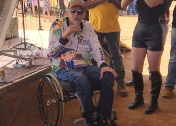 Prefeito de Abadia se posiciona contra retirada de moradores do Itarumã: "Tem que passar por cima de mim"