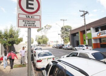18 vagas para táxis em terminais de Goiânia são abertas; confira como se inscrever