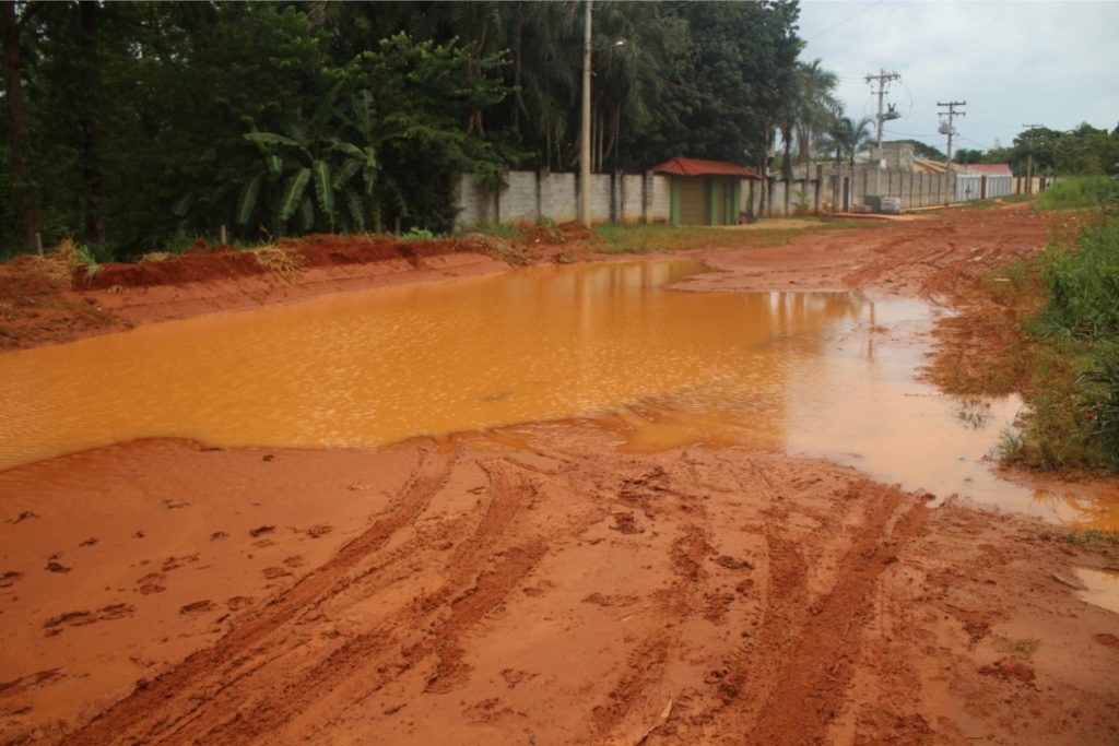 Câmara de Aparecida analisa proposta de isenção de IPTU para moradores que não têm asfalto