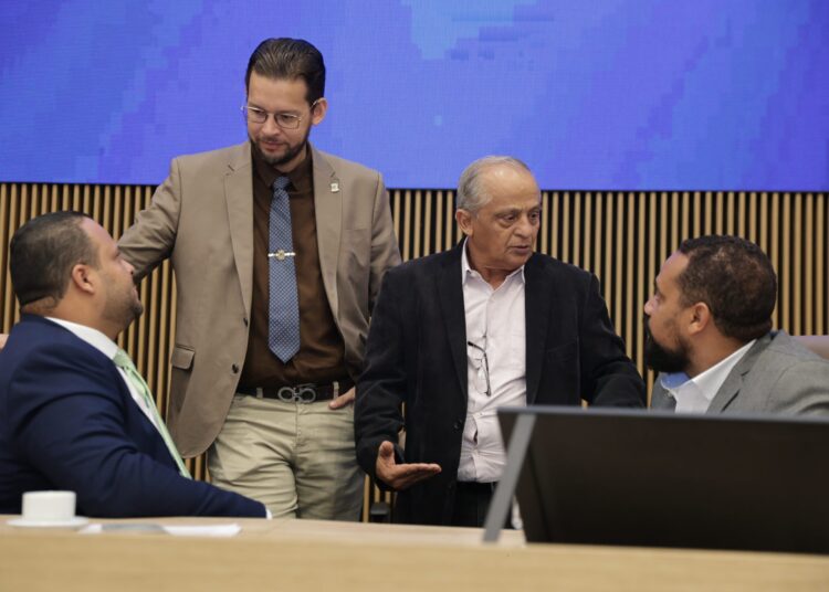 Câmara de Aparecida analisa proposta de isenção de IPTU para moradores que não têm asfalto