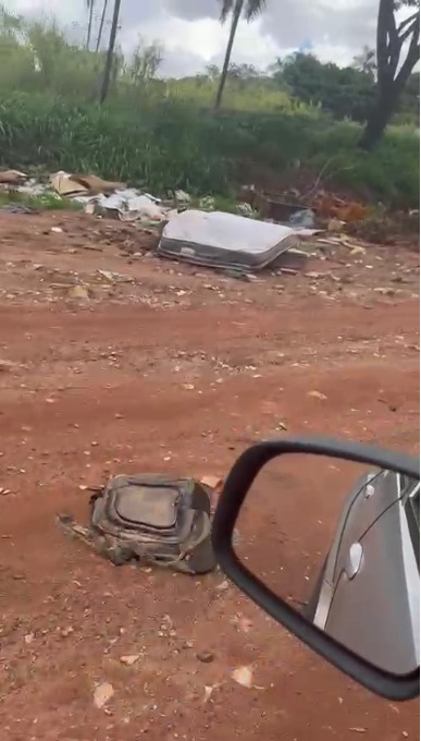 Moradora afirma que “tudo que não presta” é descartado na Av. Marechal Rondon, no Buriti Sereno